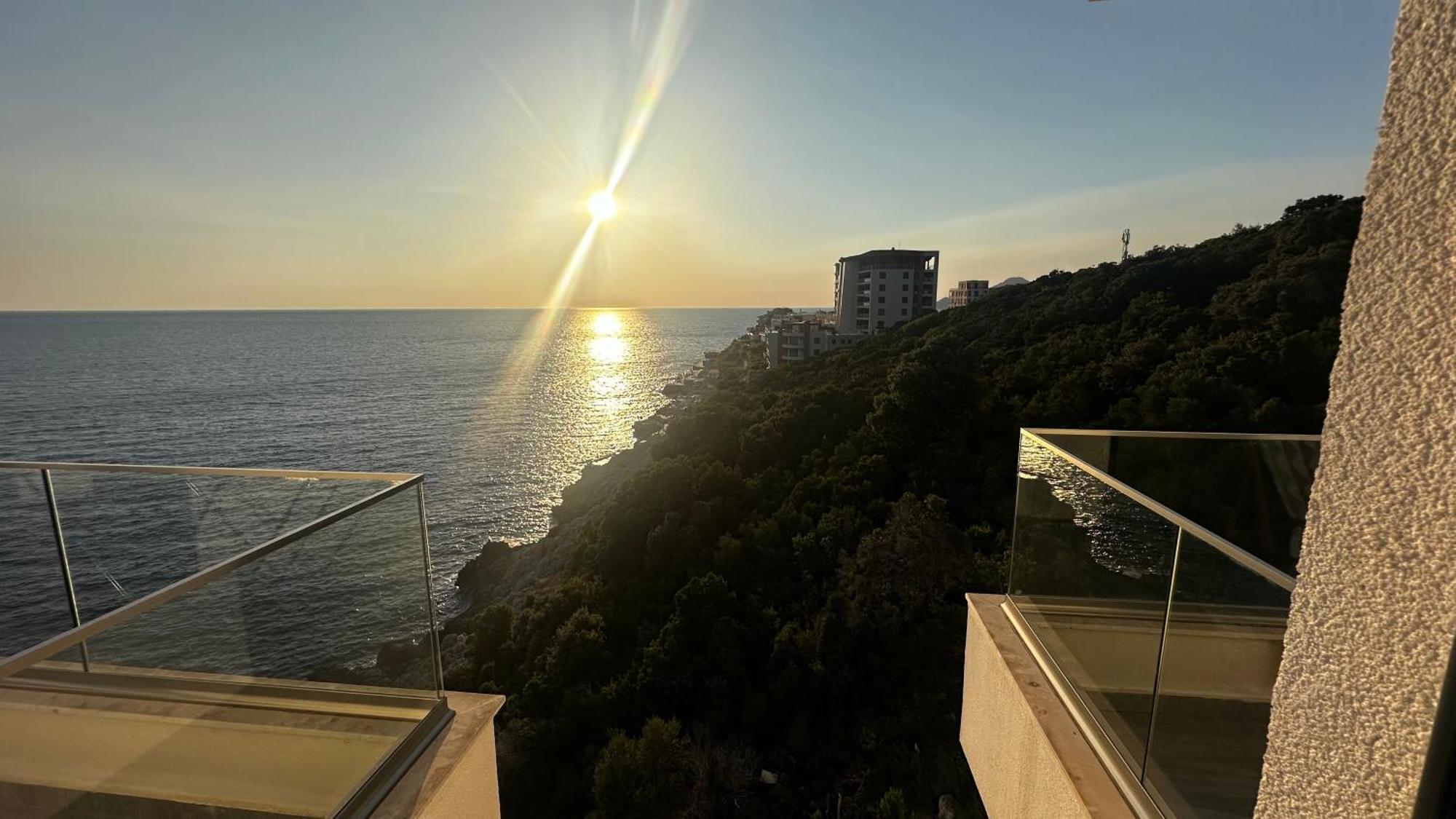 Dollaku Apartments Бар Экстерьер фото